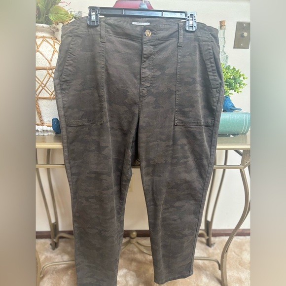 PISTOLA Olive Camouflage Cargo Utility Pants High Rise Relaxed Trousers Sz 33 - Picture 11 of 12